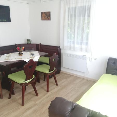Ikerdio Fahaziko Villa Szarvas Exterior foto